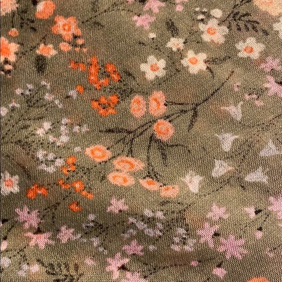 Neck Scarf - Picture 4 of 4